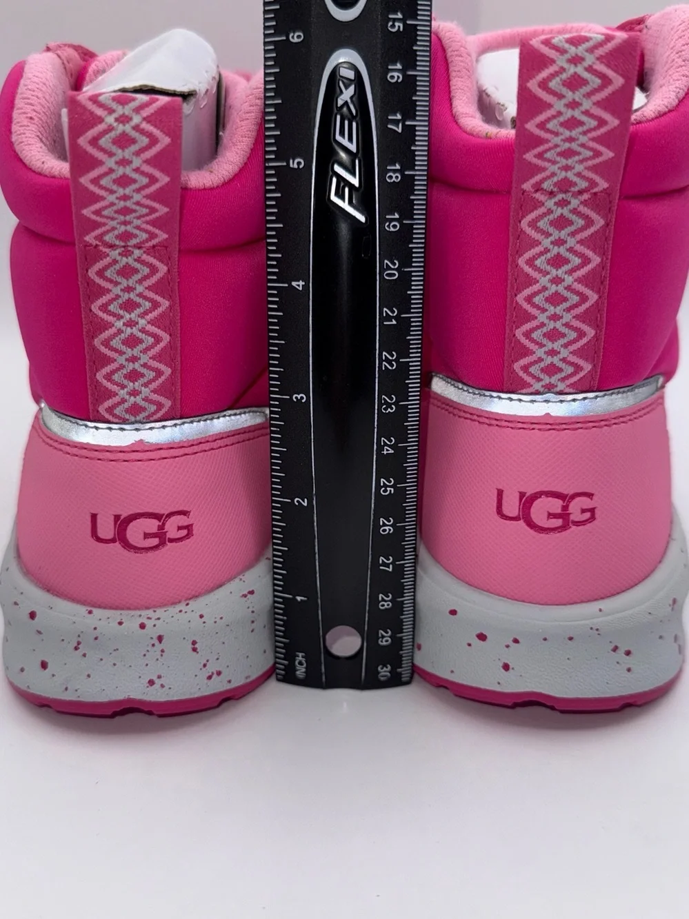 New UGG Dannie Weather‎ Waterproof Boots Little Girl US Size 3 Leather
